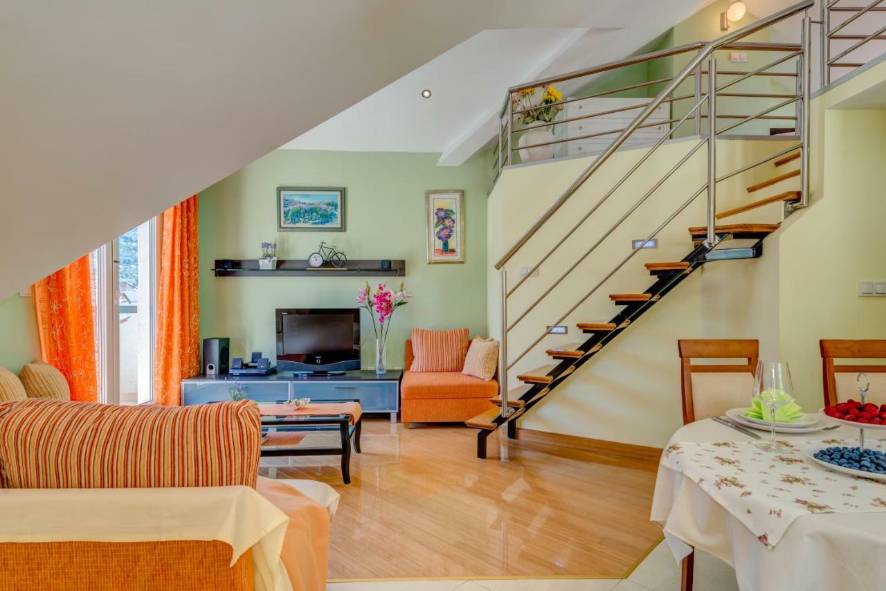 Natali Apartment โอมิช ภายนอก รูปภาพ